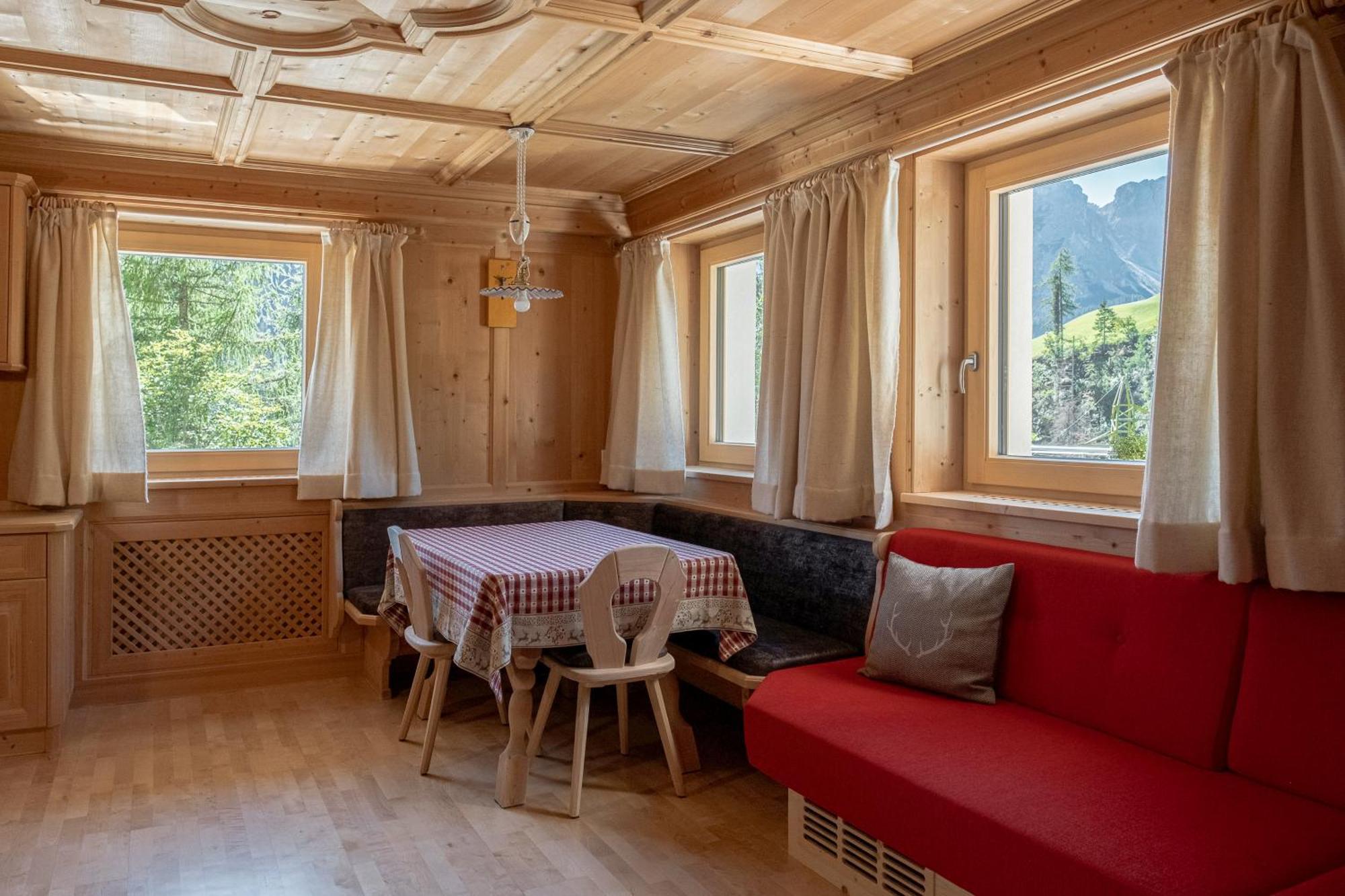 圣马蒂诺-因巴迪亚Ciasa Iachin - Dolomites Dream Retreat公寓 外观 照片